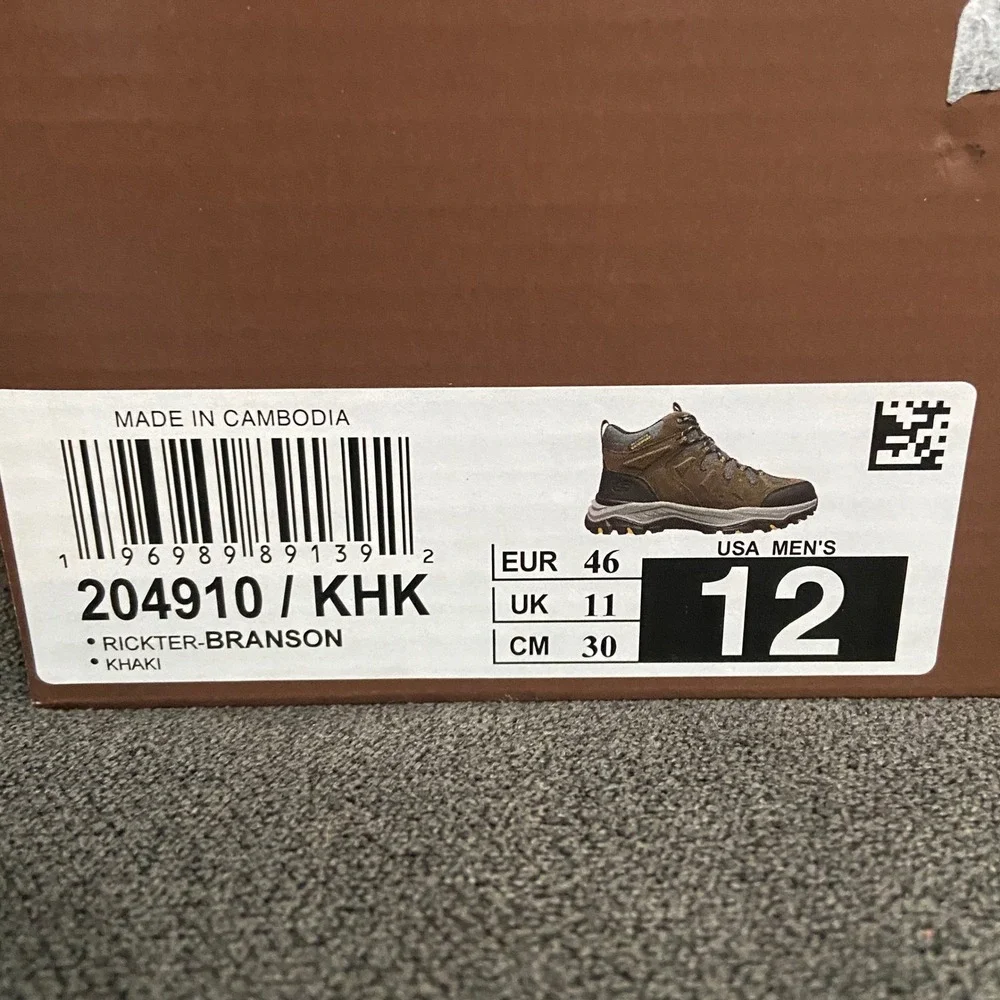 Skechers keywords gorpcore